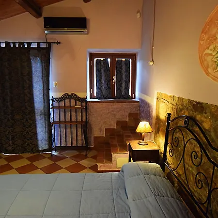 Giucalem - La Casa Negli Orti